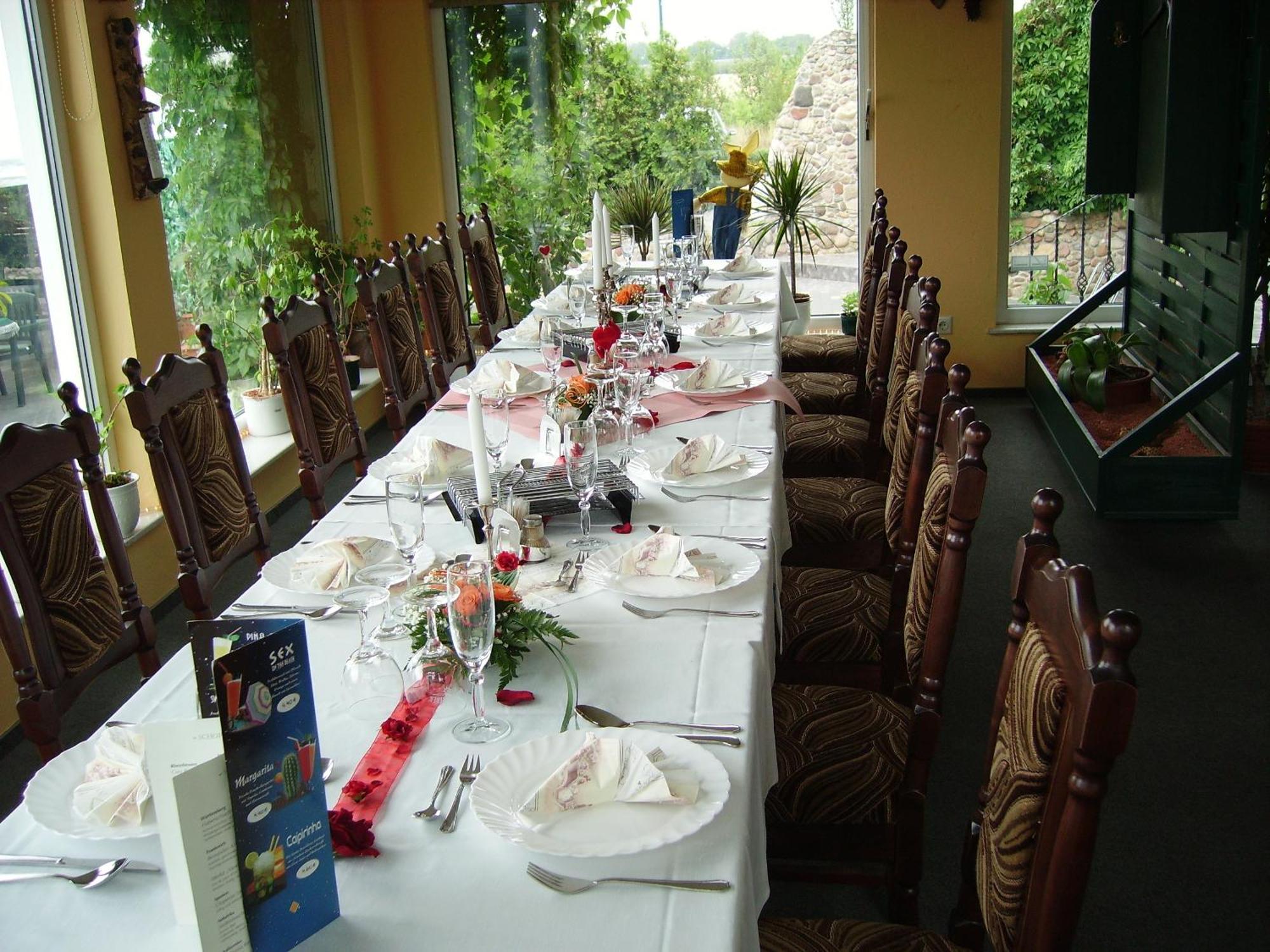 Hotel Gasthof Goldener Hahn Frankfurt  Bagian luar foto
